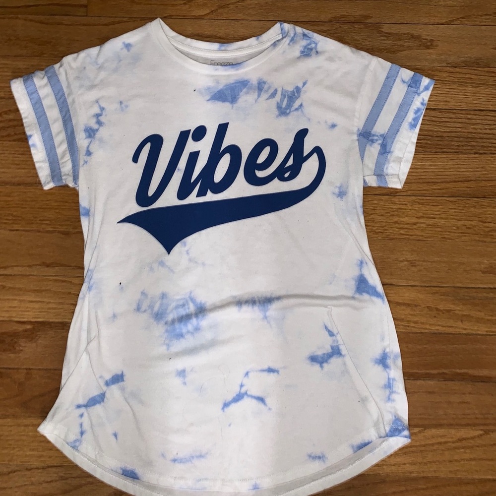 Rue21 blue tie-dye tee